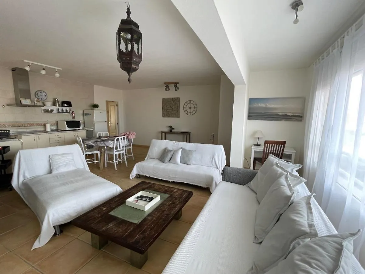 My Ocean Home !!! Breathtaking Location, Steps To The Ocean, Spacious Sea View, Fully Equipped And Well-Furnished With Private Entrance And High-Speed Fiber Optic Internet Corralejo 0*,