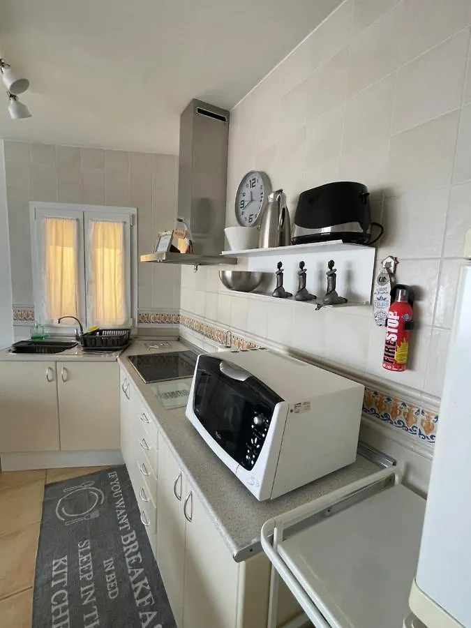My Ocean Home !!! Breathtaking Location, Steps To The Ocean, Spacious Sea View, Fully Equipped And Well-Furnished With Private Entrance And High-Speed Fiber Optic Internet Corralejo Hiszpania
