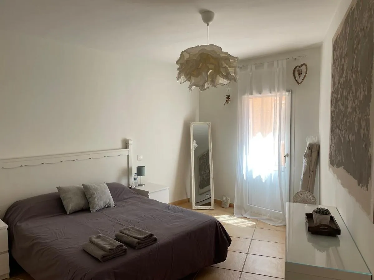 My Ocean Home !!! Breathtaking Location, Steps To The Ocean, Spacious Sea View, Fully Equipped And Well-Furnished With Private Entrance And High-Speed Fiber Optic Internet Corralejo Hiszpania