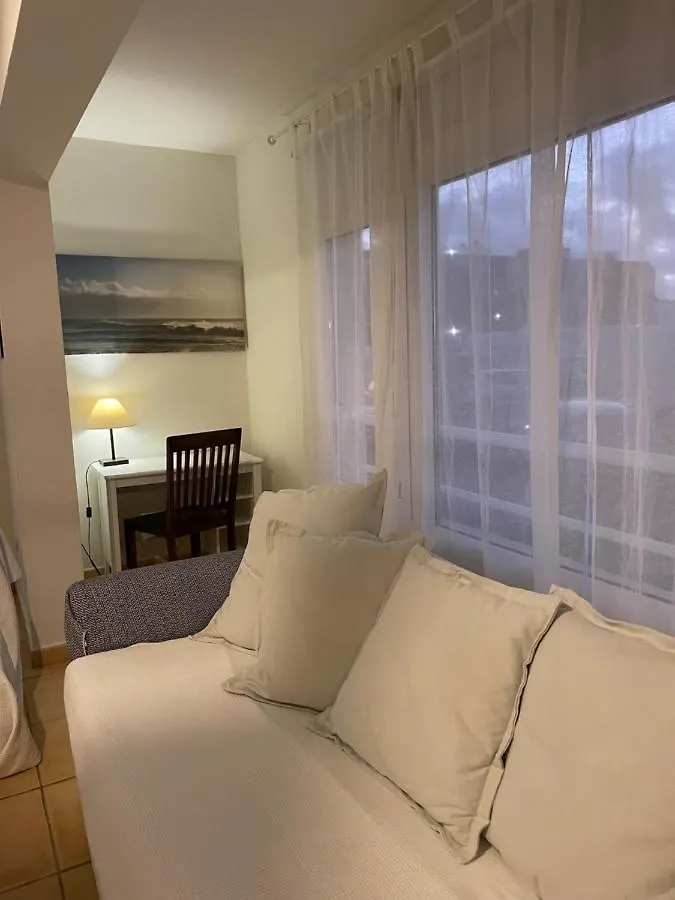 Apartament My Ocean Home !!! Breathtaking Location, Steps To The Ocean, Spacious Sea View, Fully Equipped And Well-Furnished With Private Entrance And High-Speed Fiber Optic Internet Corralejo Hiszpania